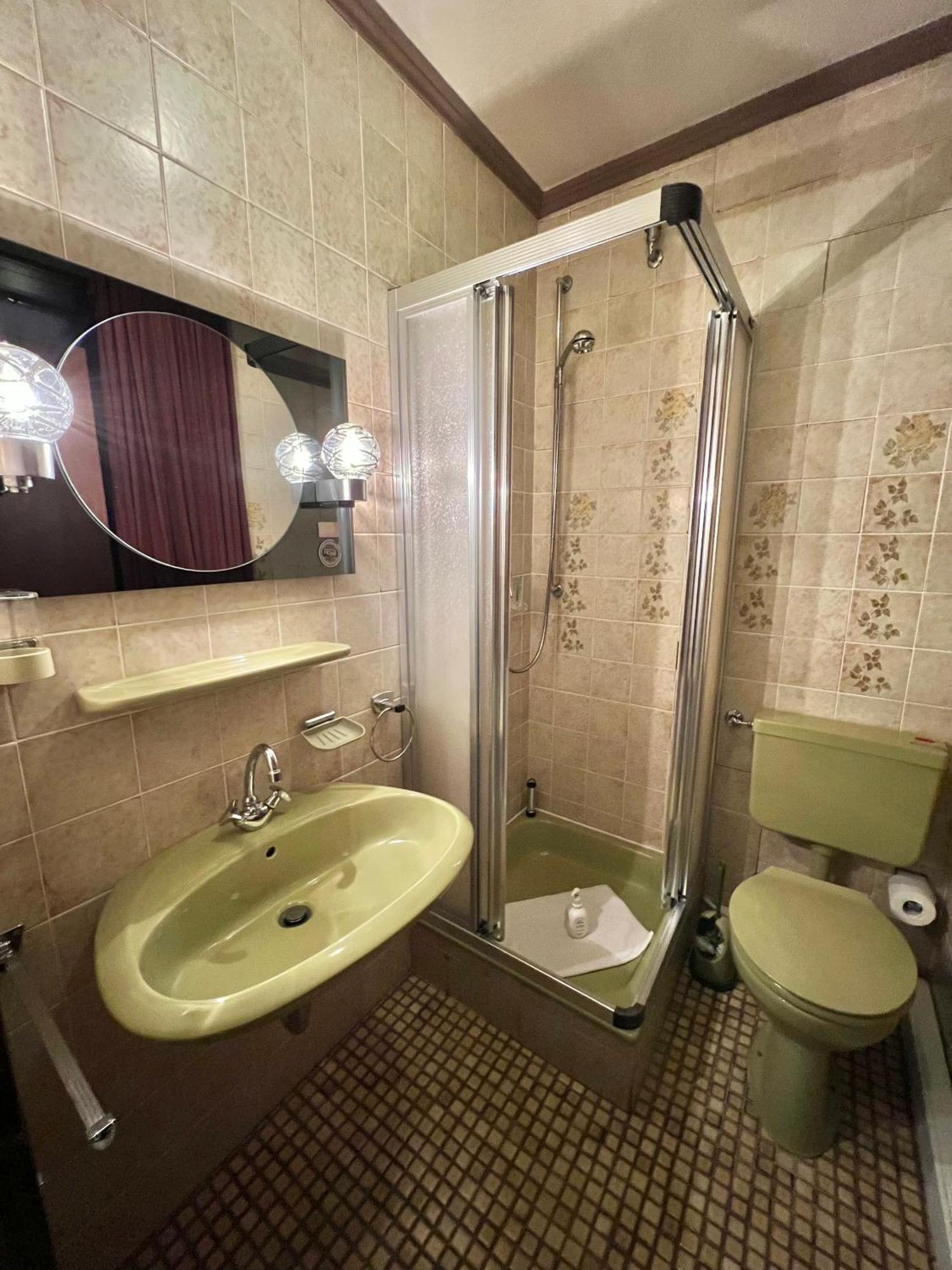 Hotel Ellermann 블로토 외부 사진
